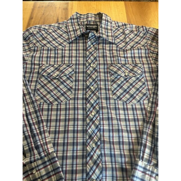 Wrangler Western Shirt. Cowboy. Pearl Snap. Plaid. Size Large - Picture 3 of 7